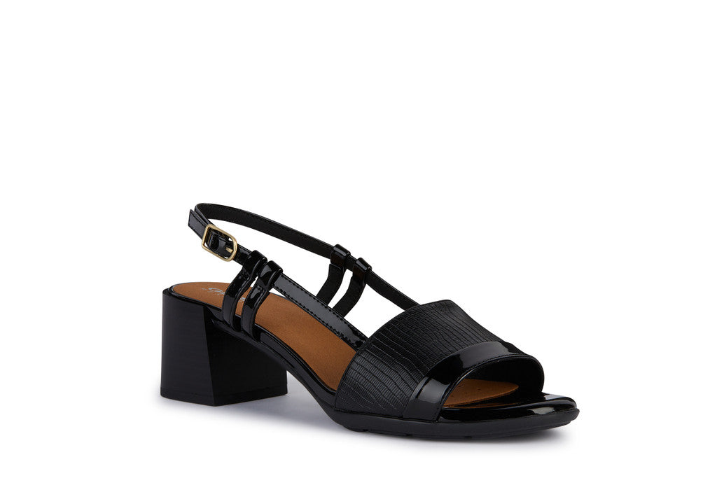 NEW MARYKARMEN WOMAN