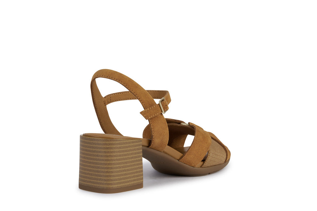 NEW MARYKARMEN WOMAN
