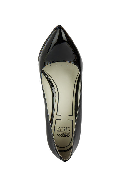 WOMAN WALK PLEASURE 90.1