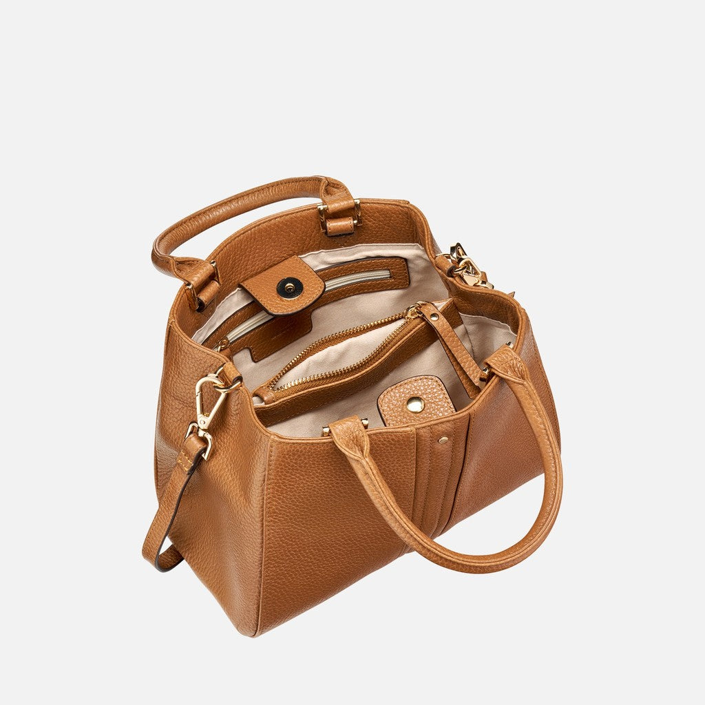 DHYALMA WOMAN