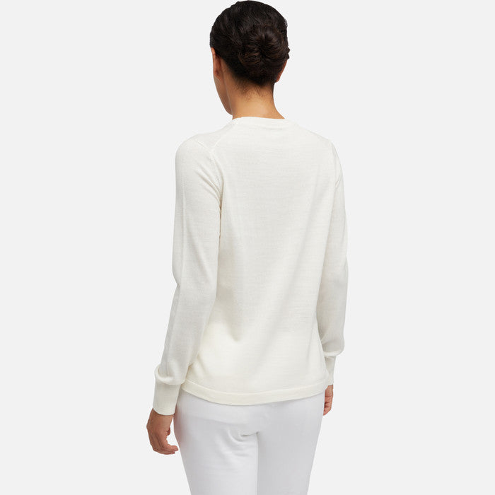 KNIT WOMAN