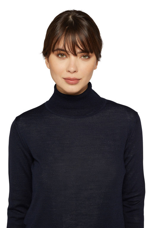 KNIT WOMAN