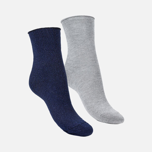 SOCKS WOMAN