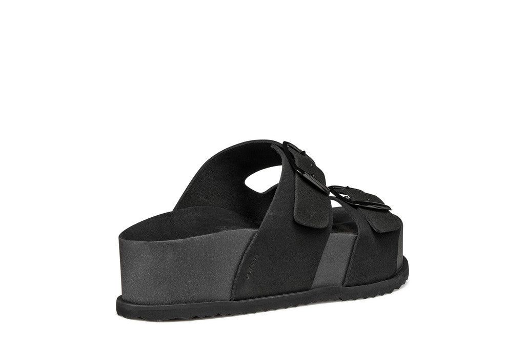 SANDYBETT HIGH WOMAN